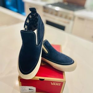 NEW!! VANS mid slip blue suede ultracush men’s 7 woman 8.5